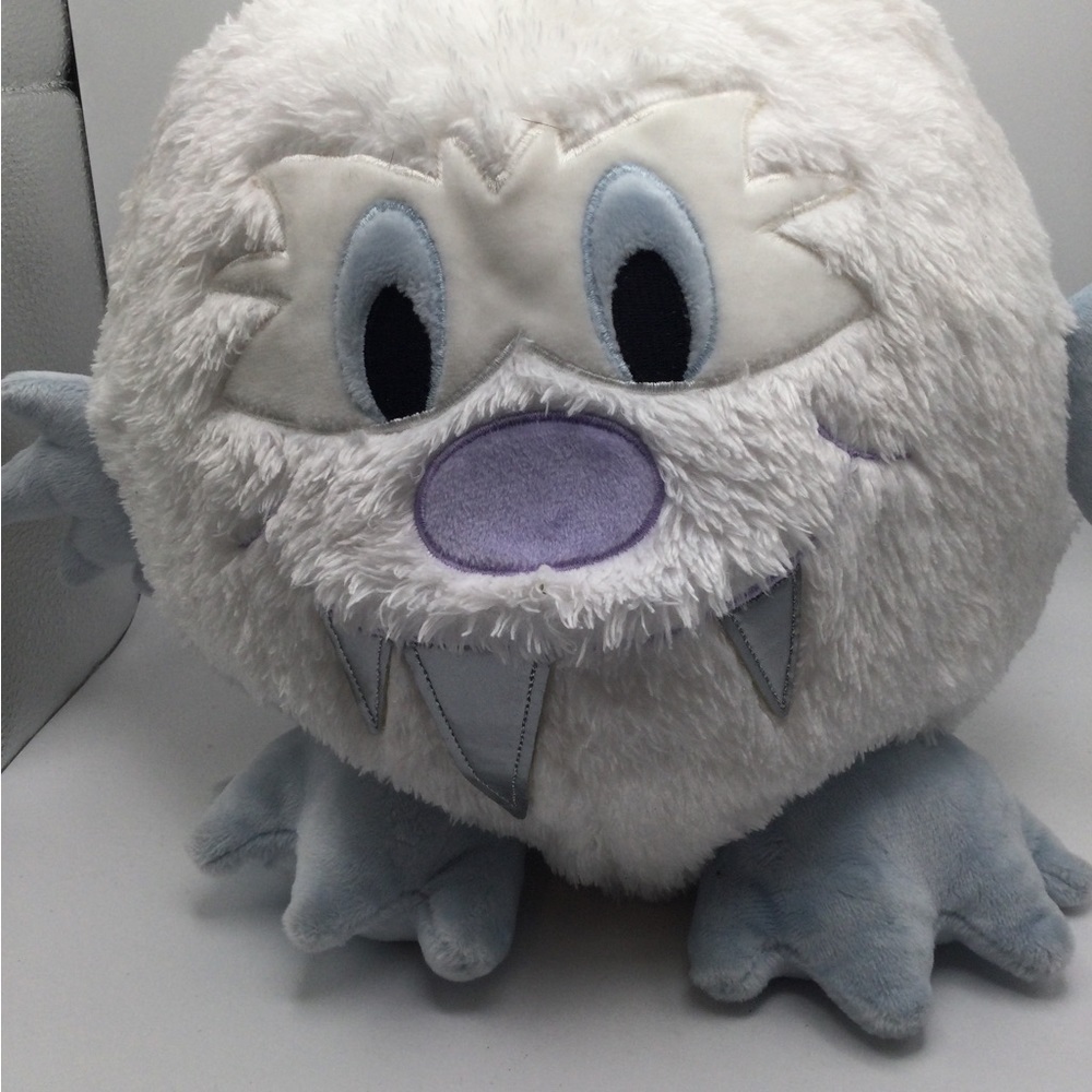 Disney Parks Baby Yeti Plush Round Puff Ball Stuffed Animal Everest 10” Doll
